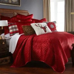 Red Velvet Holiday Quilt Set - Levtex Home 9 Red Velvet Holiday Quilt Set - Levtex Home -Levtex Home GUEST 0dce359b c2ef 4571 8d59 50f961b96209