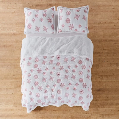Red Snowflake Holiday Quilt Set - Levtex Home 3 Red Snowflake Holiday Quilt Set - Levtex Home