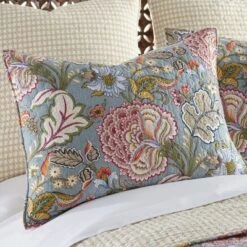 Calafel Floral Quilt And Pillow Sham Set - Levtex Home -Levtex Home GUEST f3349bb9 f13b 4e70 8d0e 17ebf46b5835